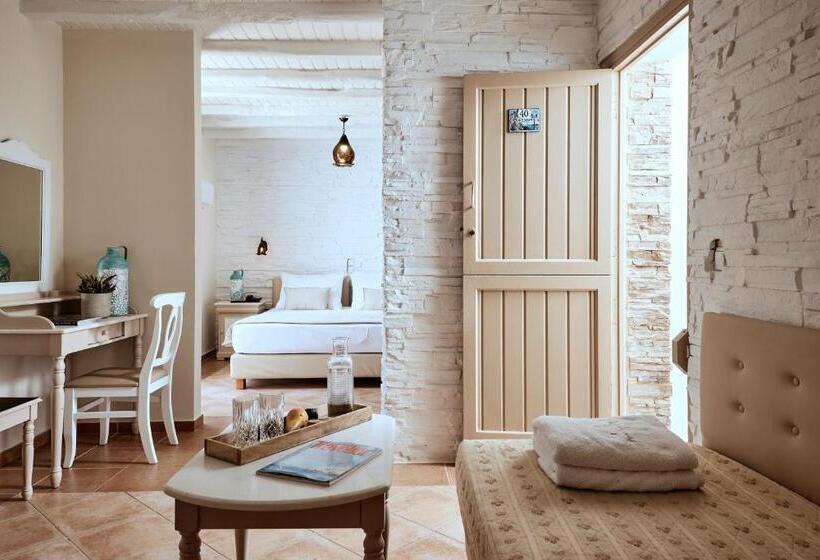 标准间, Naxos Magic Village