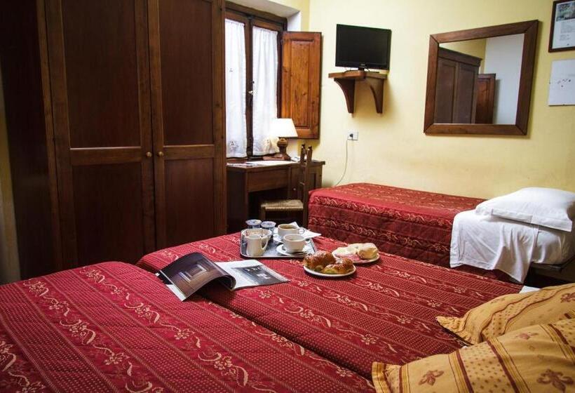 اتاق استاندارد سه نفره, Nizza