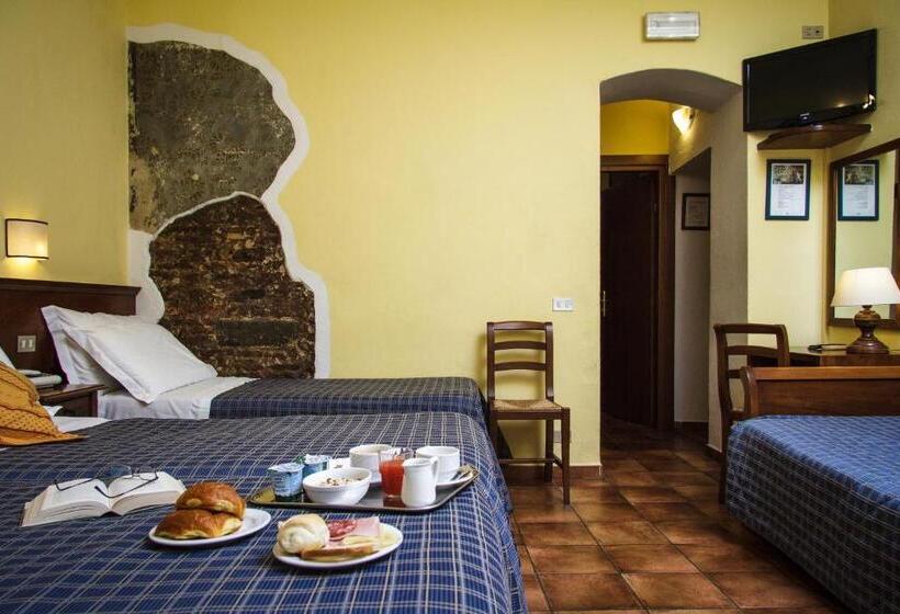 اتاق استاندارد چهار تخته, Nizza