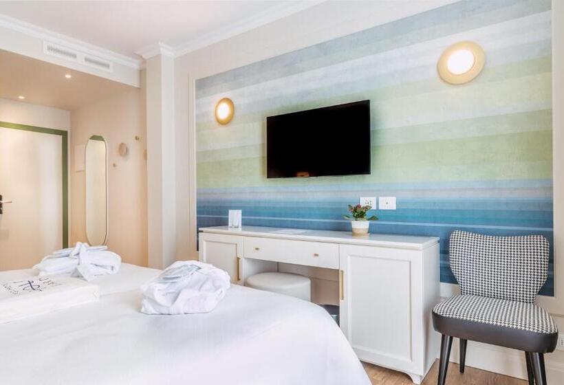 Номер Стандарт с Балконом, Sky Pool Hotel Sole Garda