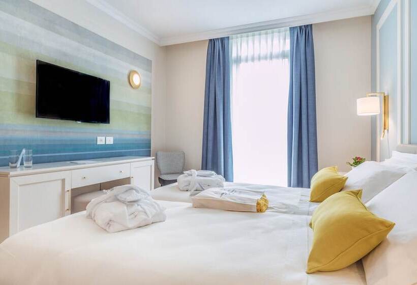 Номер Стандарт с Балконом, Sky Pool Hotel Sole Garda