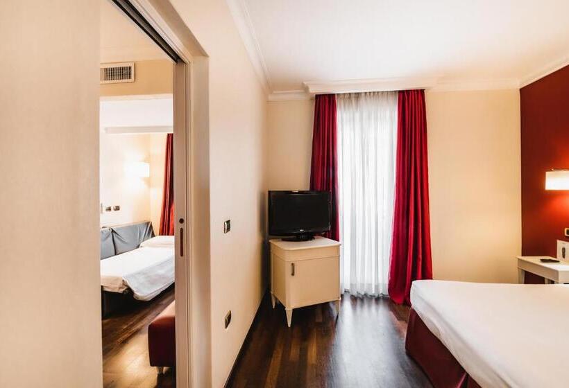 اتاق لوکس خانوادگی, Trilussa Palace Hotel Congress & Spa