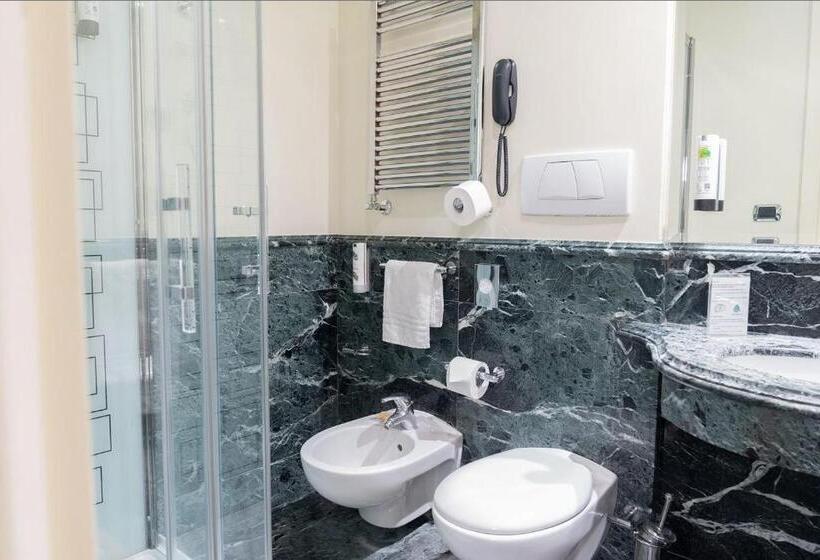 سوییت خانوادگی, Trilussa Palace Hotel Congress & Spa