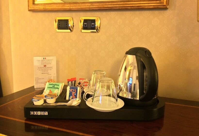 استودیو خانوادگی, Trilussa Palace Hotel Congress & Spa