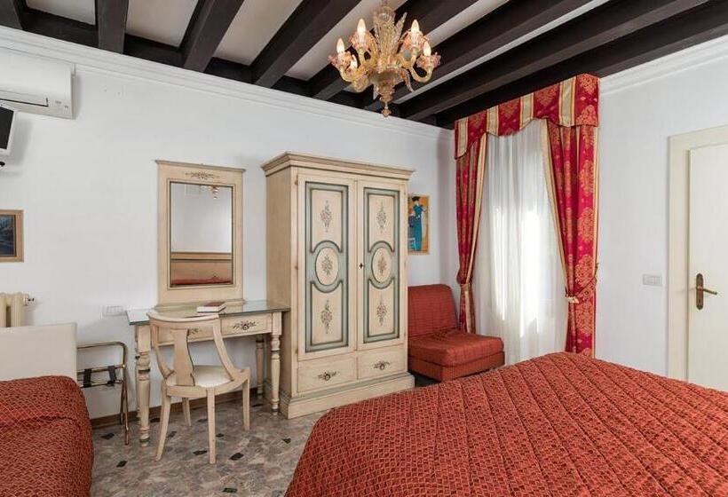4인용 스탠다드 룸, Villa Albertina