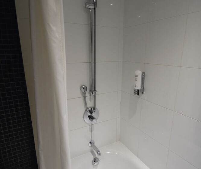 Номер Стандарт, Crowne Plaza London   Docklands, An Ihg