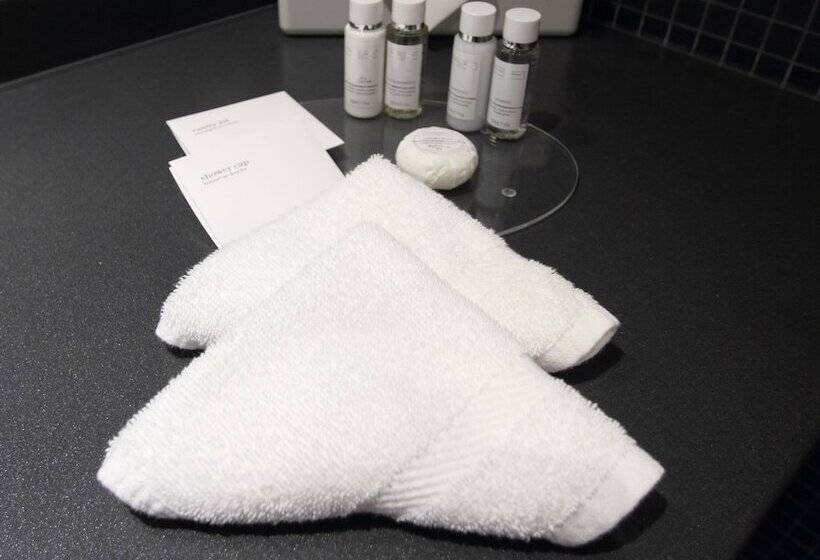 Quarto Estandar 2 Camas Casal, Crowne Plaza London   Docklands, An Ihg