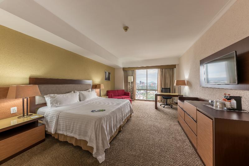 Chambre Executive Lit King Size, Holiday Inn Guadalajara Select, An Ihg