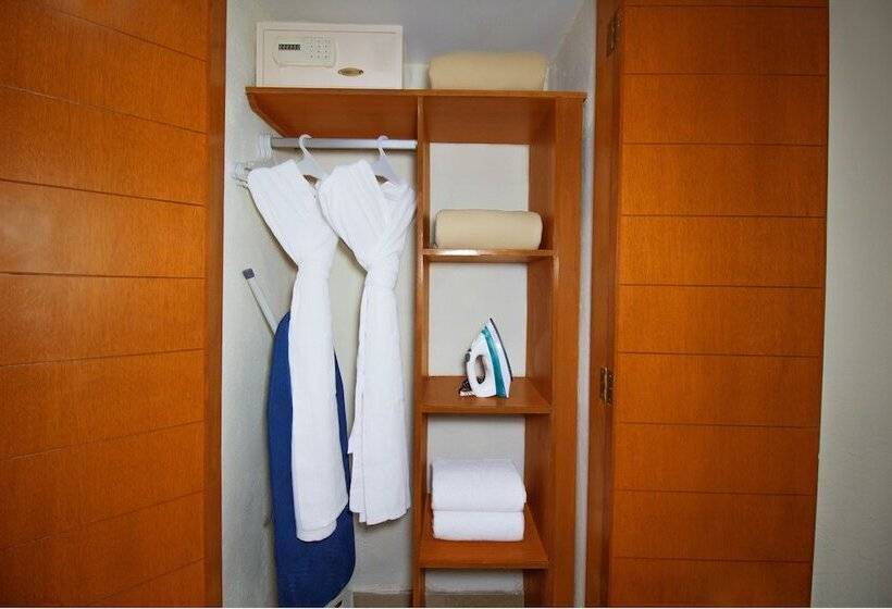 Standardrum, Plaza Pelicanos Grand Beach Resort All Inclusive