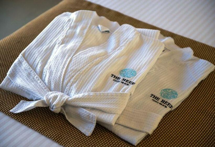 Tengerre Néző Oldalsó Premium Szoba, The Reef Coco Beach