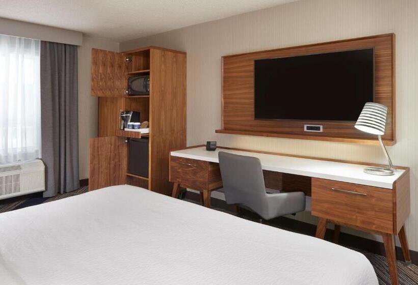 キングサイズベッドのスタンダードルーム, Four Points By Sheraton Vaughan