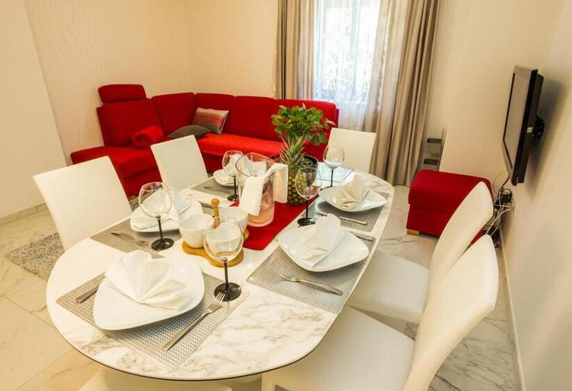 Апартаменты Deluxe 1 Спальня, Aparthotel Gimi