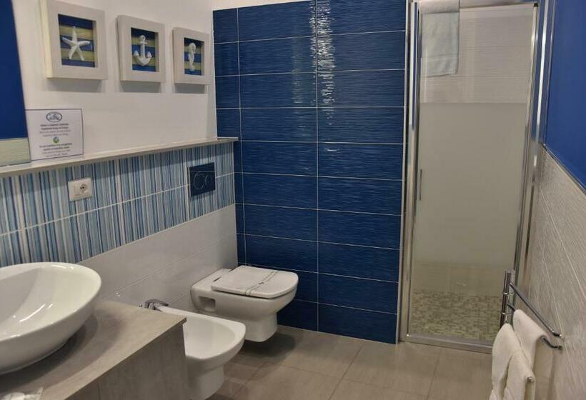 Номер Стандарт Трехместный, B&b Marina Blu