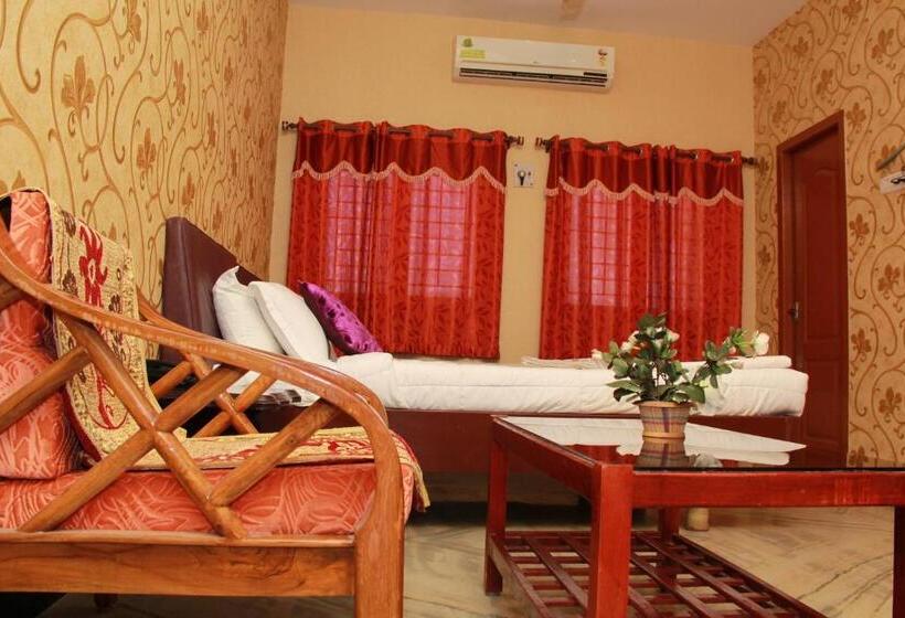 اتاق سوپریور سه تخته, Vaani Villa By Royal Stay
