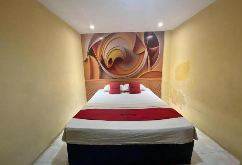 Номер Стандарт, Reddoorz Near Gedung Kesenian Palopo
