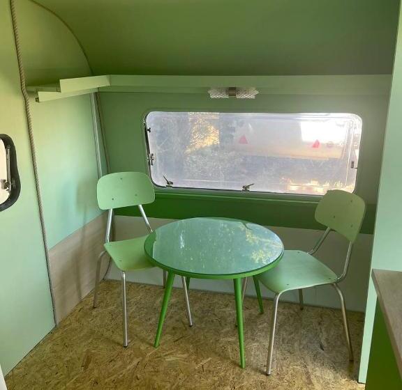 اتاق استاندارد, Hostel Trobenta In Oblak