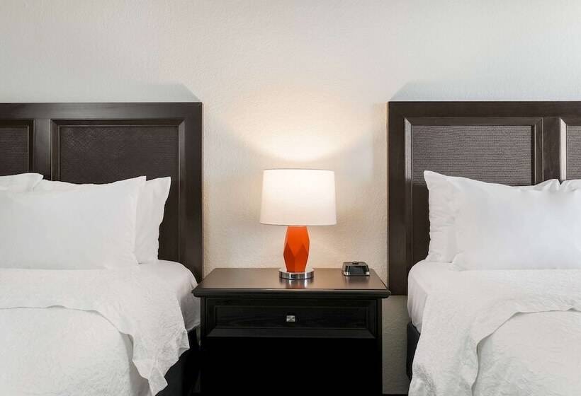 Номер Стандарт 2 Двуспальные Кровати, Hampton Inn Ft. Walton Beach