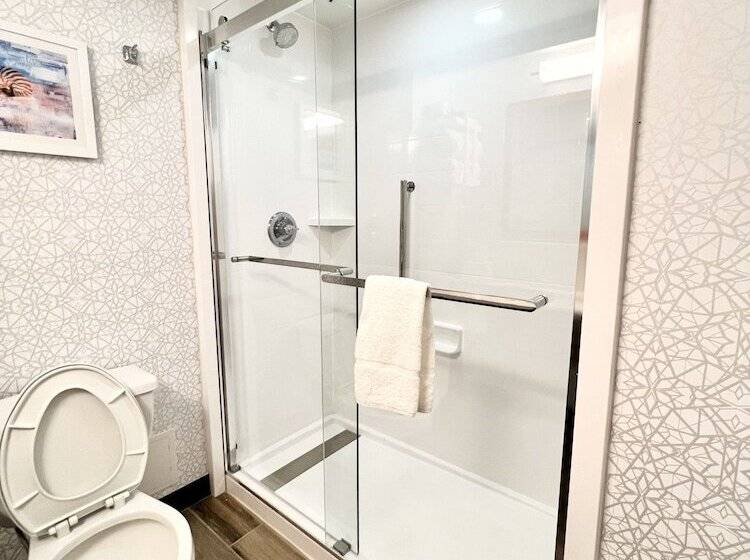 Quarto Estandar Cama King, Hampton Inn Ft. Walton Beach
