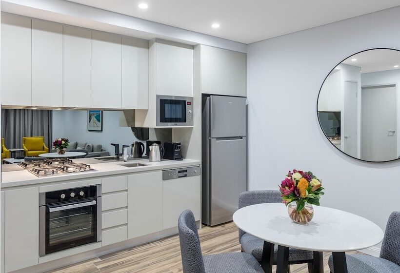 Люкс Повышенной Комфортности, Meriton Suites Bondi Junction
