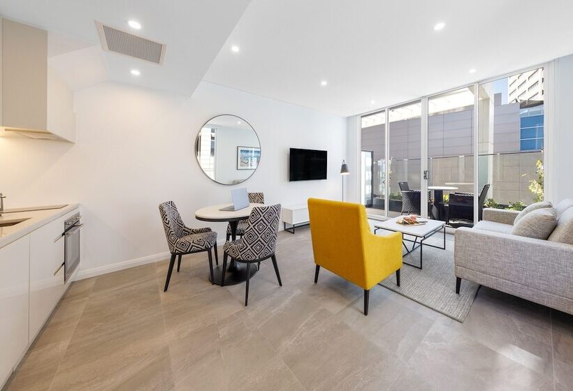 Люкс, Meriton Suites Bondi Junction