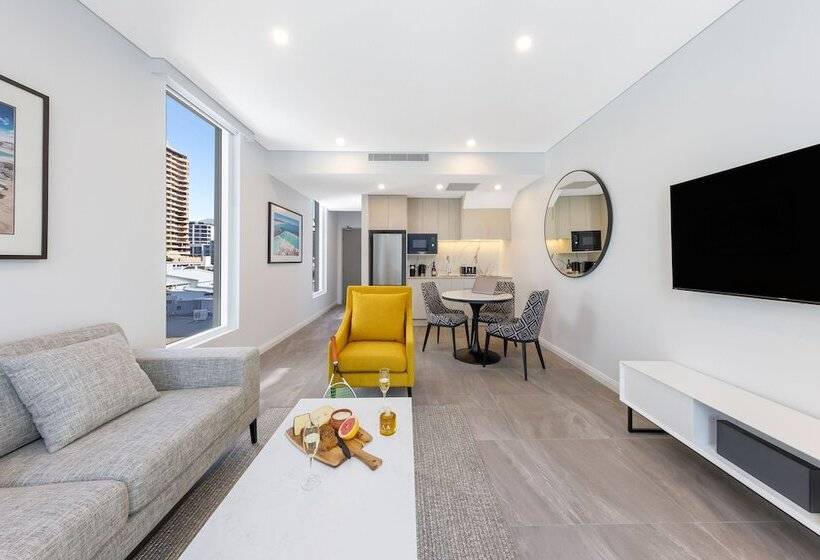 Люкс, Meriton Suites Bondi Junction