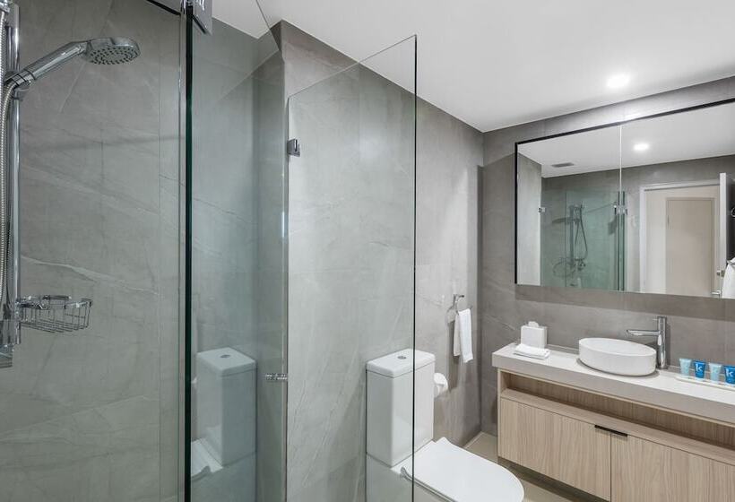 Люкс Deluxe 2 Спальни, Meriton Suites Bondi Junction