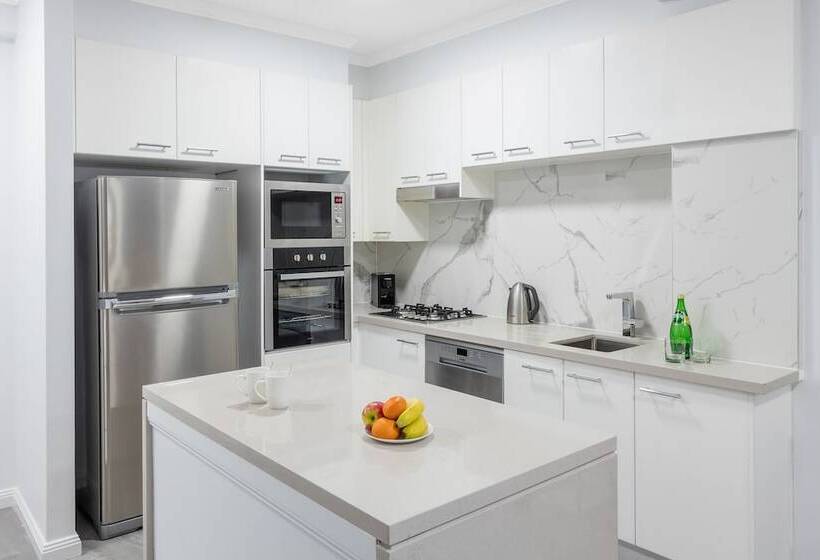 Люкс Deluxe 2 Спальни, Meriton Suites Bondi Junction