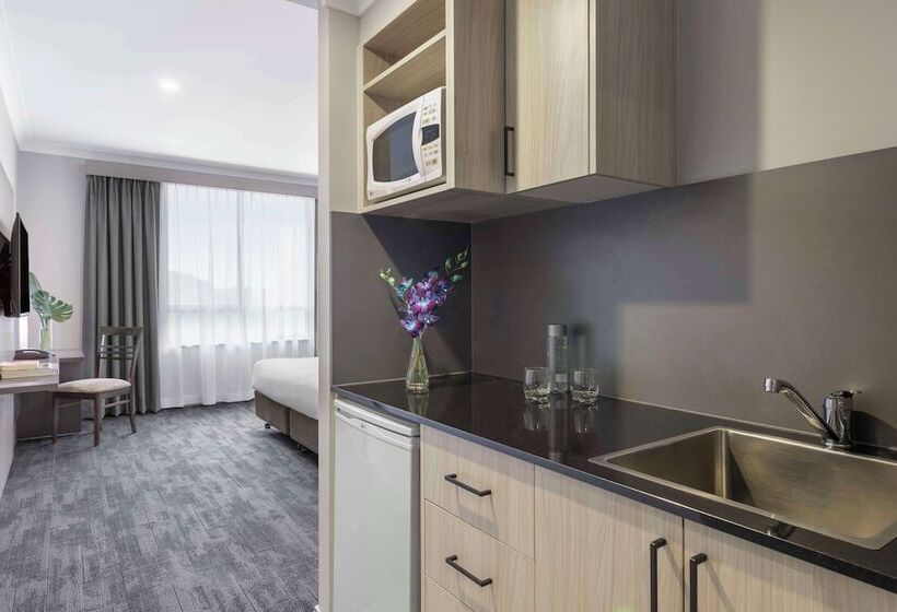 Студия Стандарт, Oaks Sydney North Ryde Suites
