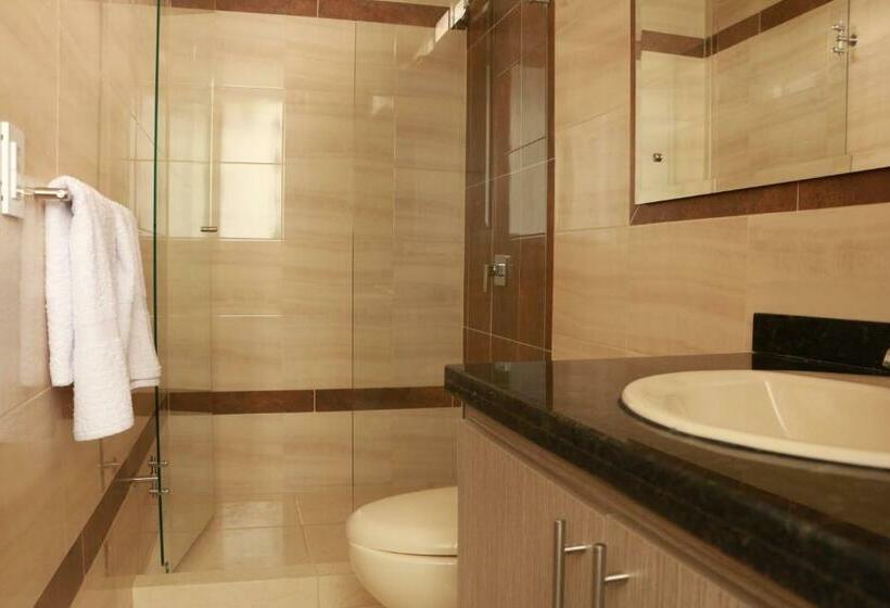 اتاق استاندارد یک نفره, Aparta Suites La Flora