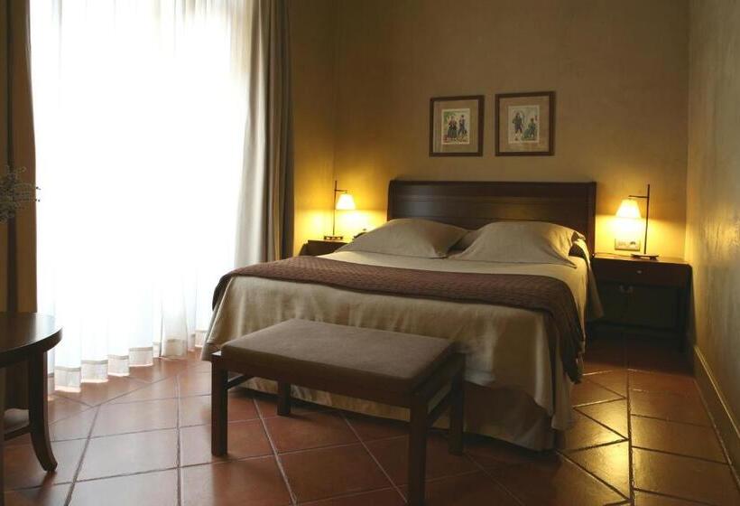 Номер Стандарт Трехместный, Bremon Boutique Hotel By Duquessa Hotel Collection