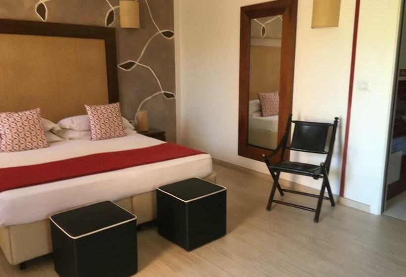 Четырехместный Номер Стандарт, Cala Rosa Club