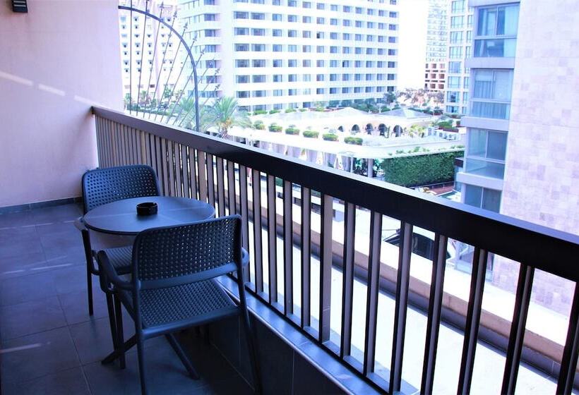 سوییت, Beverly Hotel Beirut