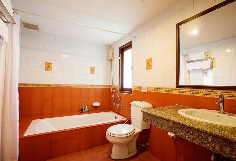 Семейный Номер, Buri Beach Resort