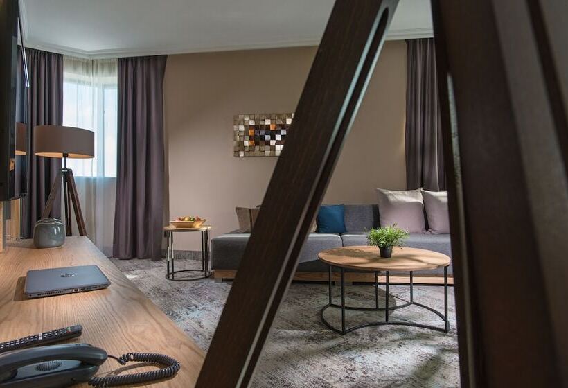 Президентский Люкс, Expo Sofia Hotel   Free Arrival Shuttle Bus   Free Parking   Free Compliments   Free Wi Fi