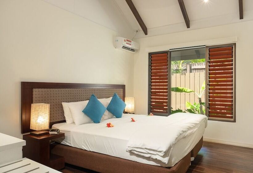 1침실 빌라 정원 전망, First Landing Beach Resort & Villas