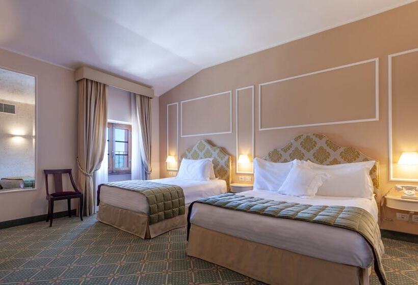 Семейный Номер, Villa San Lucchese