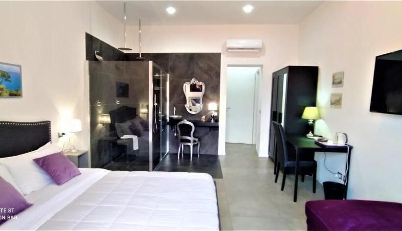 اتاق لوکس با بالکن, Symposion B&b Apart