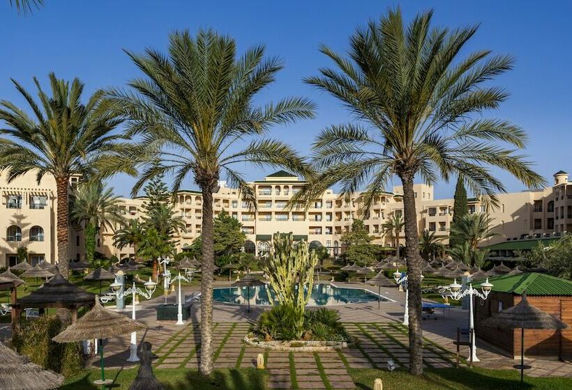 Четырехместный Номер Стандарт Вид на Сад, Royal Kenz Thalasso & Spa