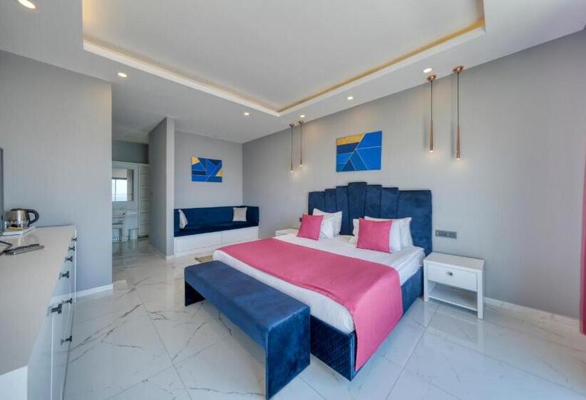 מיטת קינג בסוויטה, Yasmin Bodrum Resort