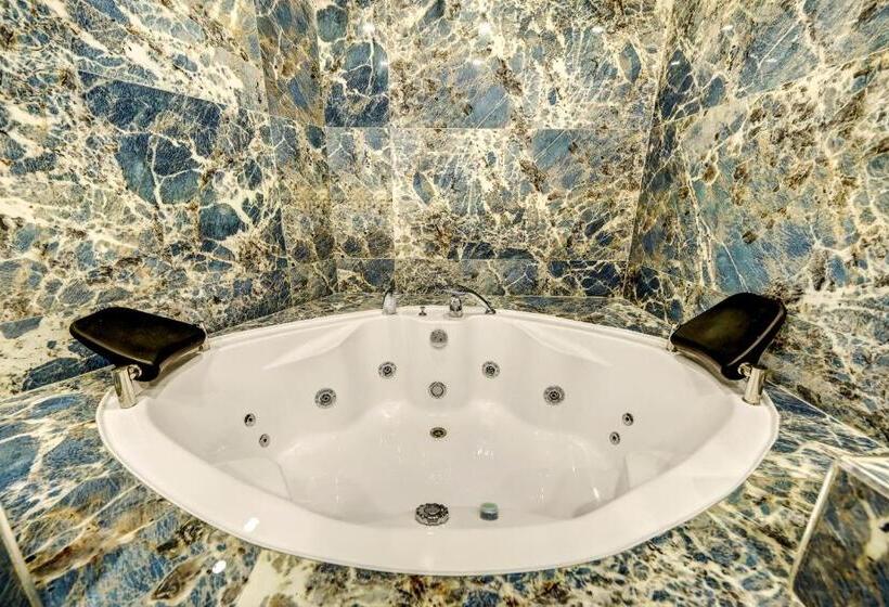 سوئیت با تخت بزرگ, Yasmin Bodrum Resort