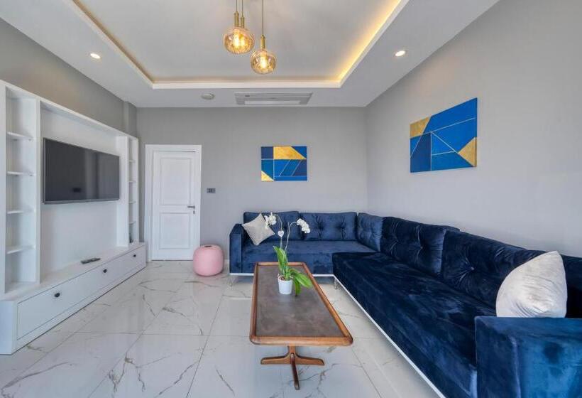 מיטת קינג בסוויטה, Yasmin Bodrum Resort