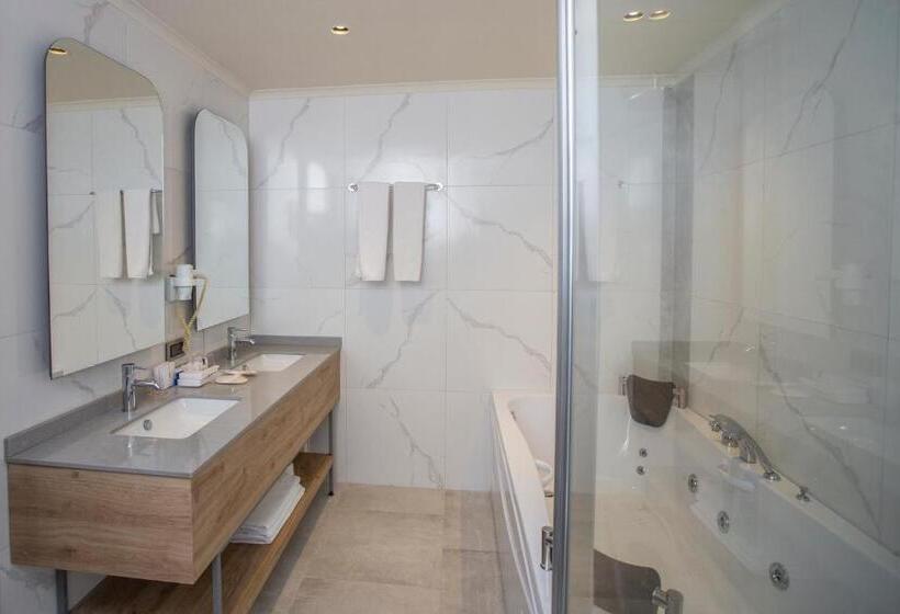 Люкс Повышенной Комфортности, Yasmin Bodrum Resort