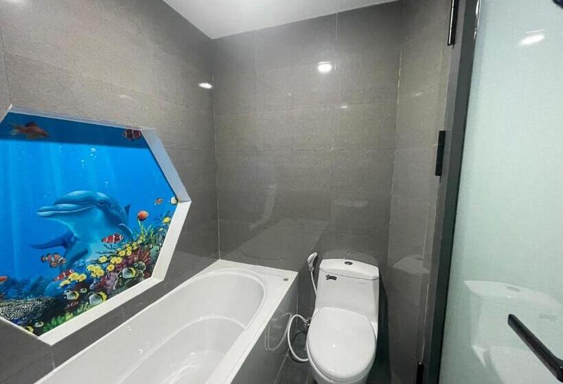 اتاق لوکس, Nhà Nghỉ K House