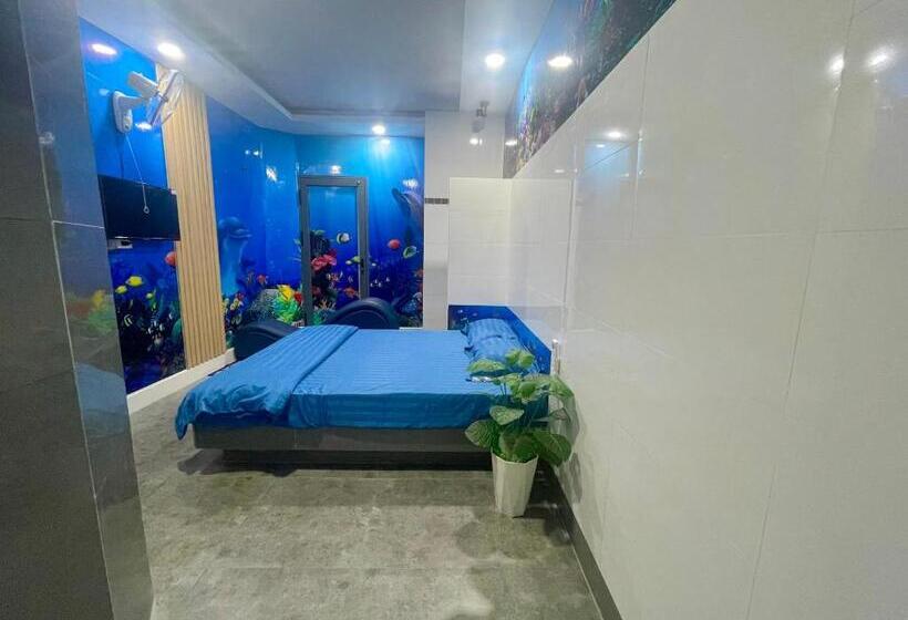 اتاق لوکس, Nhà Nghỉ K House