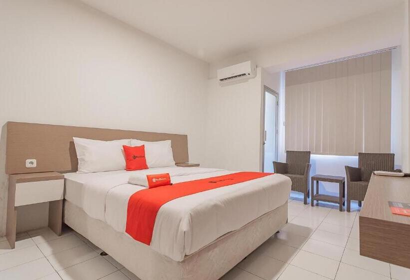 Номер Deluxe, Reddoorz Apartment @ Emerald Towers Bandung