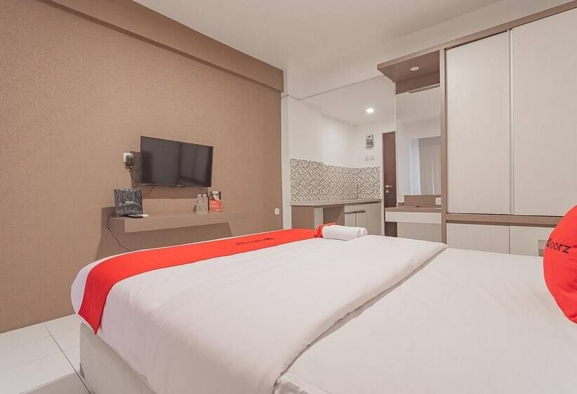 Номер Deluxe, Reddoorz Apartment @ Emerald Towers Bandung