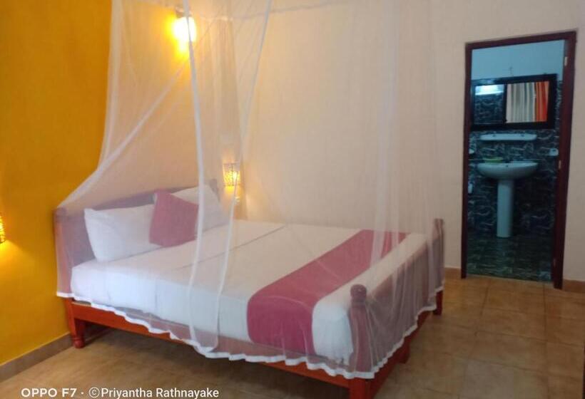 Quarto Estandar, Ella Forest Paradise