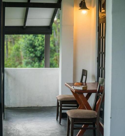 Quarto Standard com Terraço, Ella Forest Paradise
