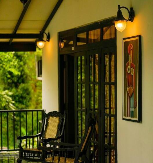 Quarto Standard com Terraço, Ella Forest Paradise