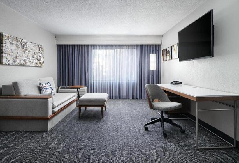 스위트 킹사이즈 침대, Courtyard Baton Rouge Siegen Lane